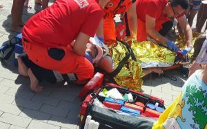 Pokaz ratownictwa na basenie letnim (22)