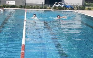 Pokaz ratownictwa na basenie letnim (23)