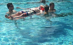 Pokaz ratownictwa na basenie letnim (25)